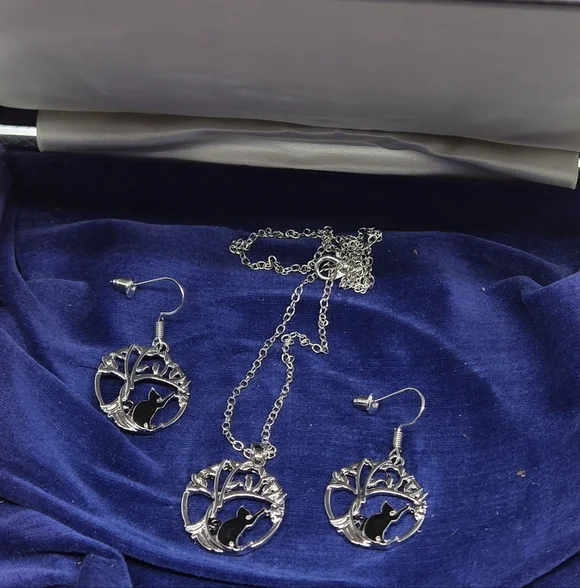 Silver Tonw Black Cat Reach Tree Of Life Necklace Earrings Set - Picture 5 of 16